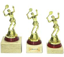 Trophäe Tennis Dame: Attraktive Trophäe "TENNIS DAME" aus Steingußmaterial in silber mit Gol