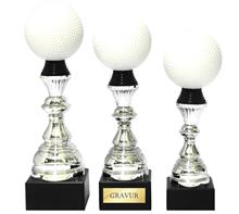 Trophäe inkl. "Golfball": Trophäe inkl. plastischem "Golfball".