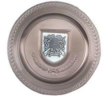 Metallteller inkl. Zinn-Wappen: Metall-WAPPEN-Teller Größe: Ø23cm inkl. Zinn-Wappen 75x65mm Ihrer Wahl.